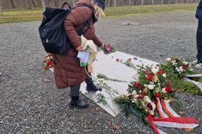 kranzniederlegung_buchenwald.jpg kranzniederlegung_buchenwald.jpg